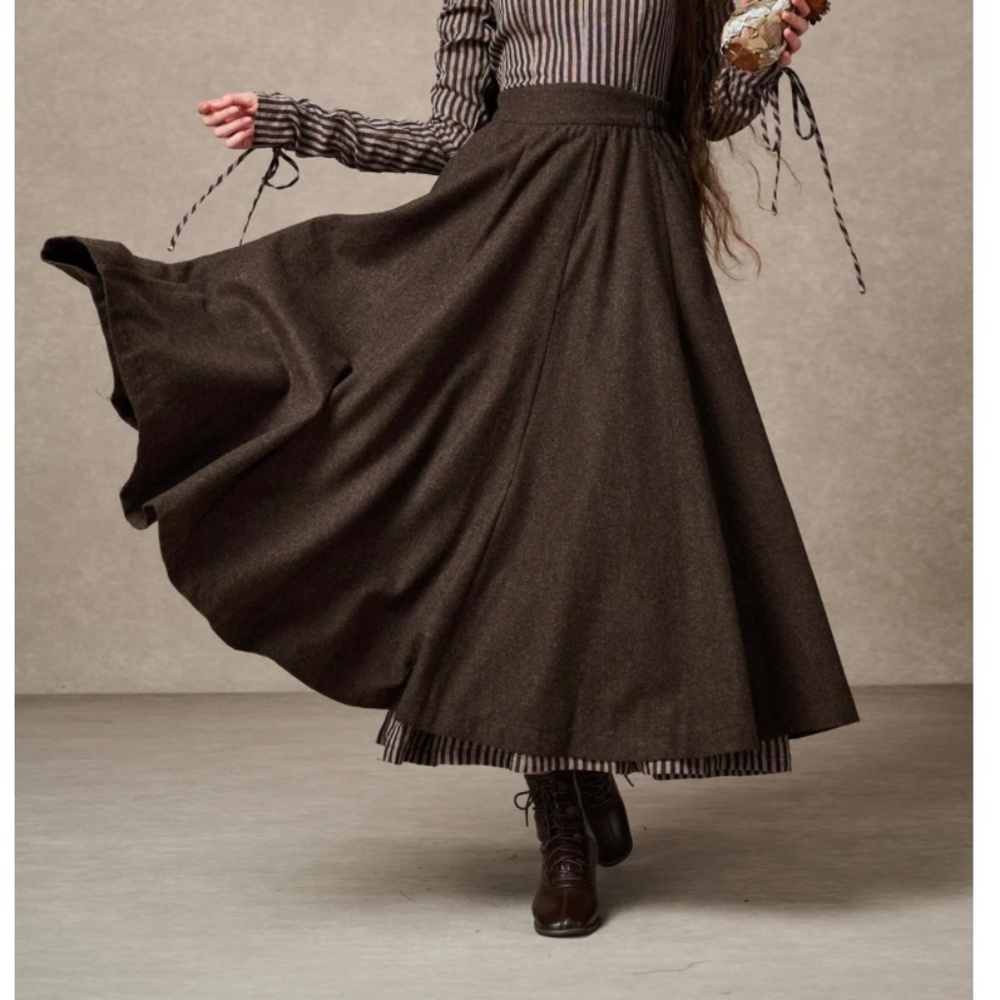 LINENNAIVE WOOL MIDI SKIRT BROWN - XL - Similar to Son De Flor